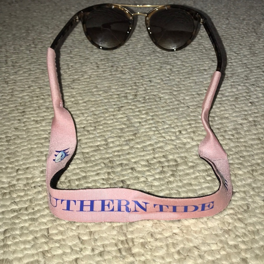 Southern Tide Croaky